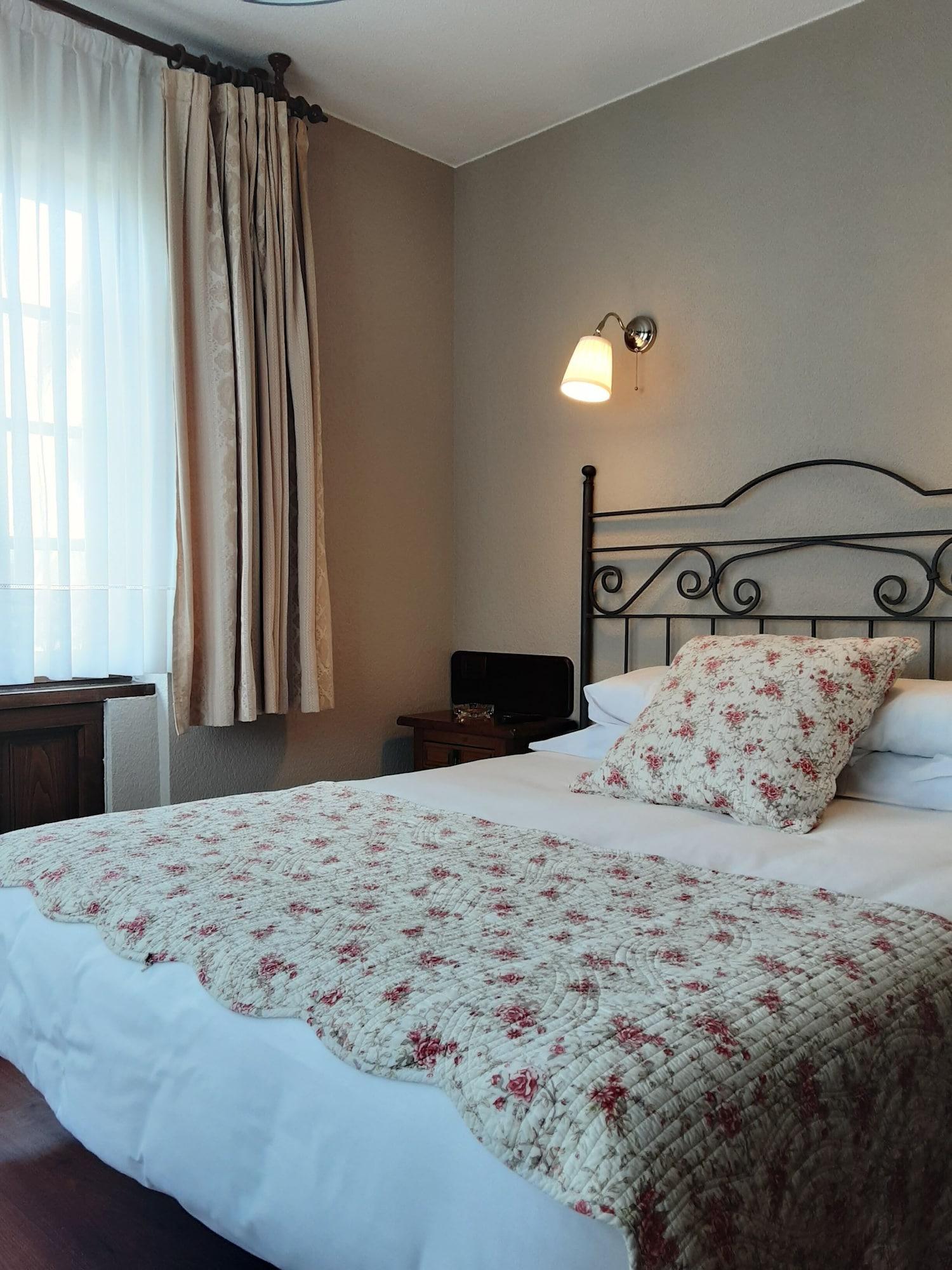 Hotel Marqués de la Moral Naveces Esterno foto
